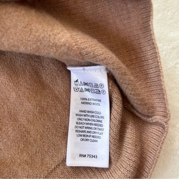 100% wool short sleeve sweater - Picture 4 of 4